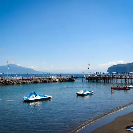 Apartament Comunale *